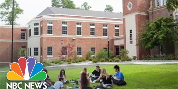 Growing Number Of High Schoolers Are Opting Out Of Higher Education