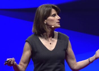 After watching this, your brain will not be the same | Lara Boyd | TEDxVancouver